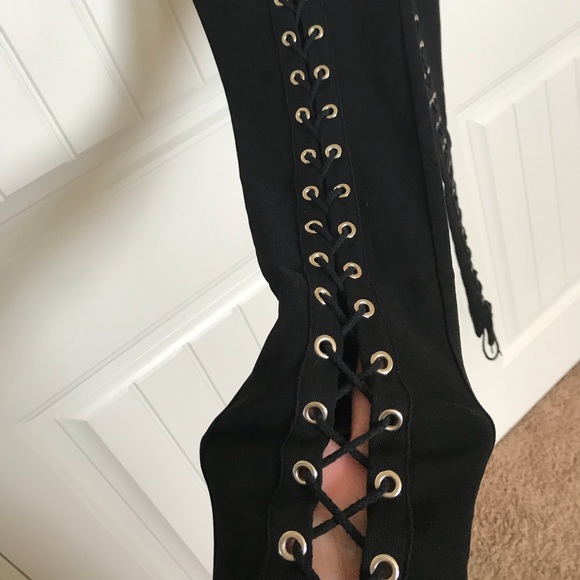 🔥BNWT😍 LACE UP OR CORSET STYLE PANTS - Picture 4 of 4